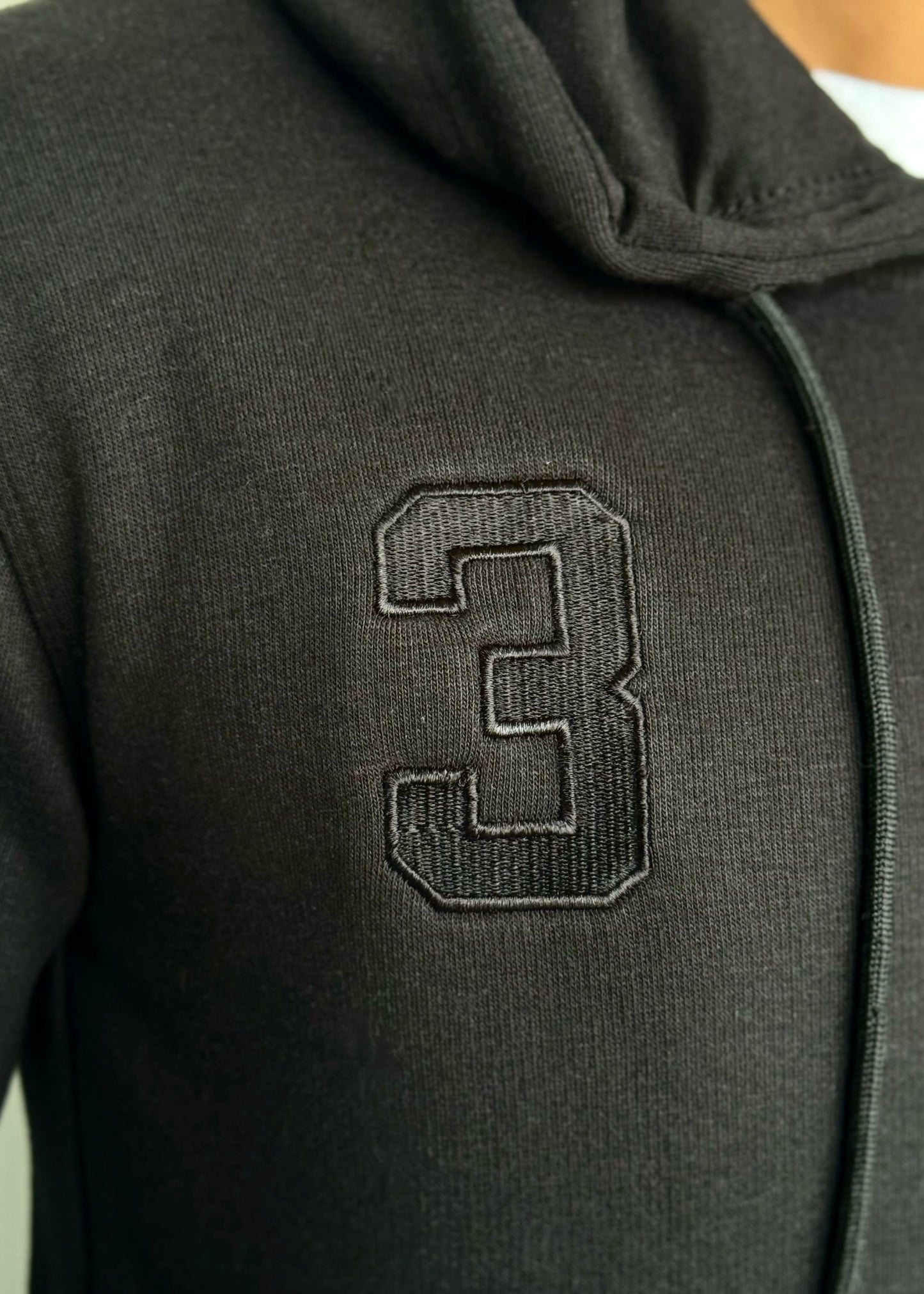 0.01 COZY CLASSIC FLEECE HOODIE-BLACK