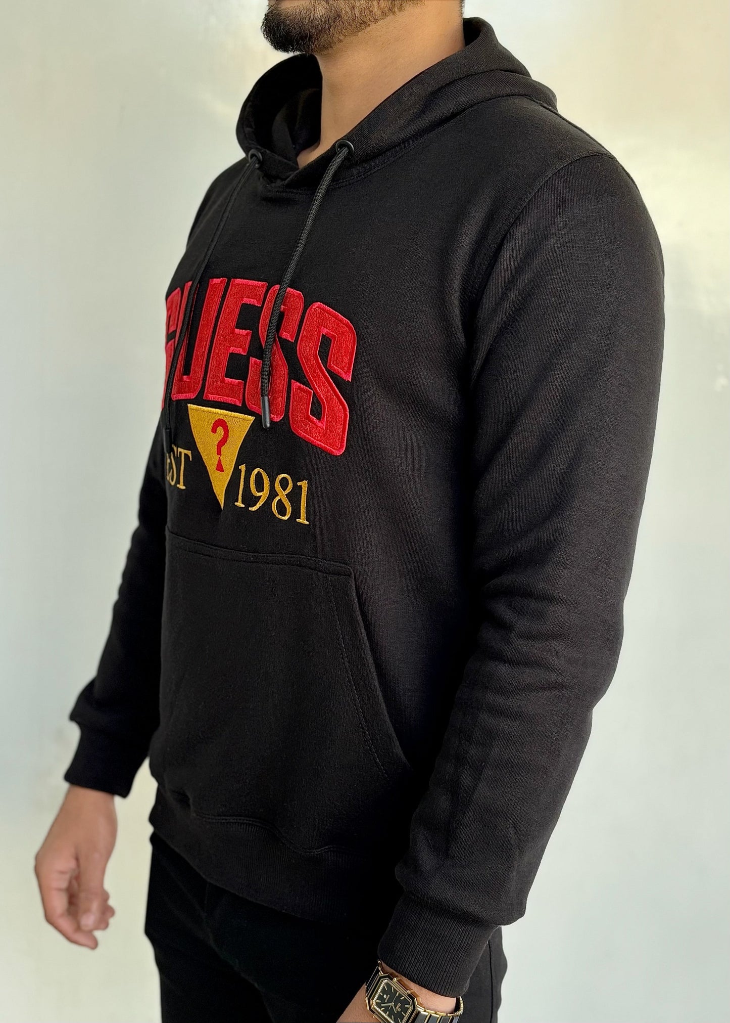 0.03 COMFORTABLE HOODIE WITH UNIQUE STYLE-BLACK
