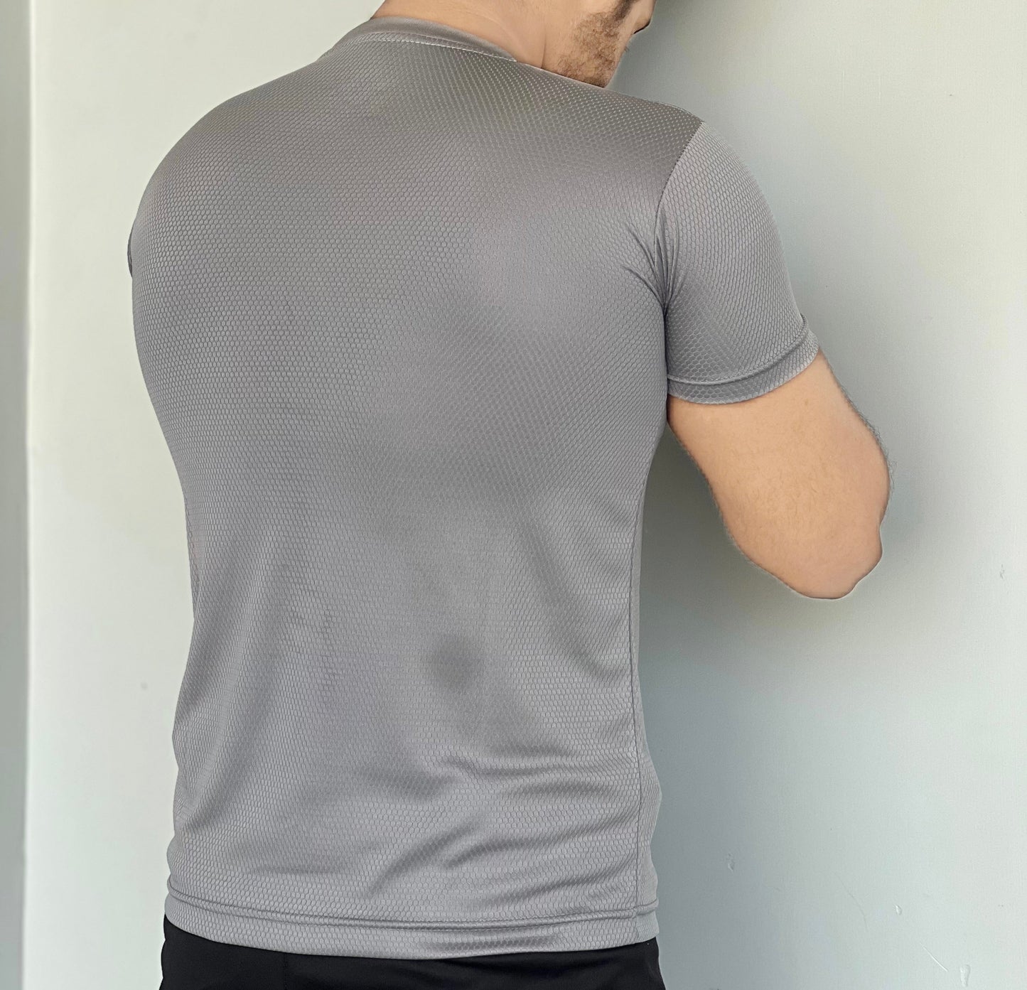MOVE FLOW DRY-FIT T-SHIRT STRETCHINESS AND LIGHTWEIGHT - GREY
